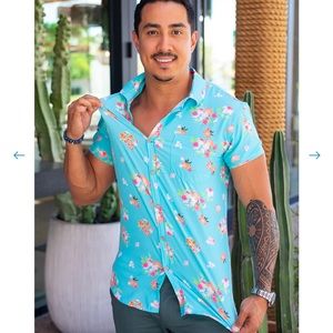 NWT! Men’s Upsaint Nauti by Nature - Button Down - Size L